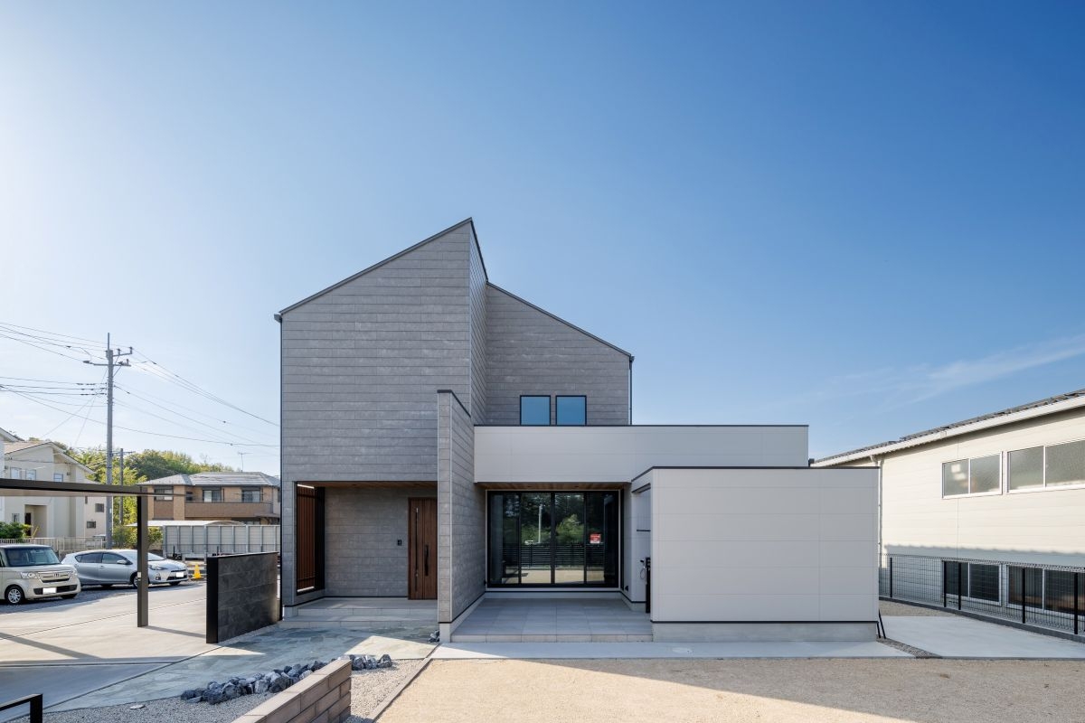 光と風がめぐる住まい